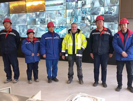 Équipe LAB assurant le support à la mise en service du système de traitement des fumées SecoLAB à l’usine Waste-to-Energy de Baiyin en Chine