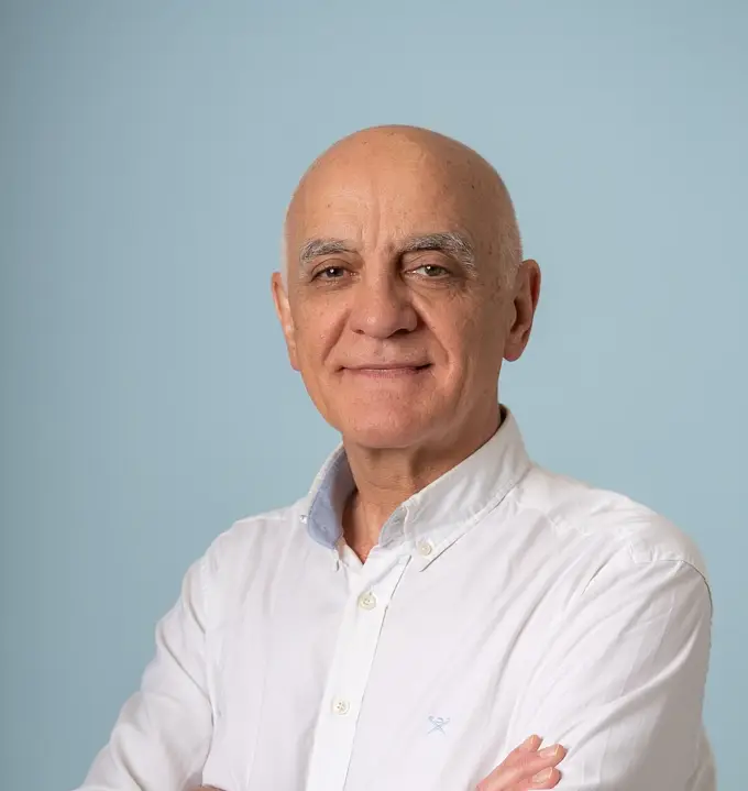 Portrait de Gilles Berut, Directeur Achats chez LAB, entreprise spécialisée dans le traitement des fumées