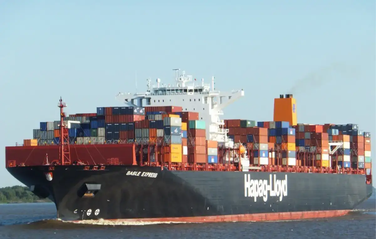 Abgasreinigungssystem für das Containerschiff Hapag-Lloyd Basle Express von LAB