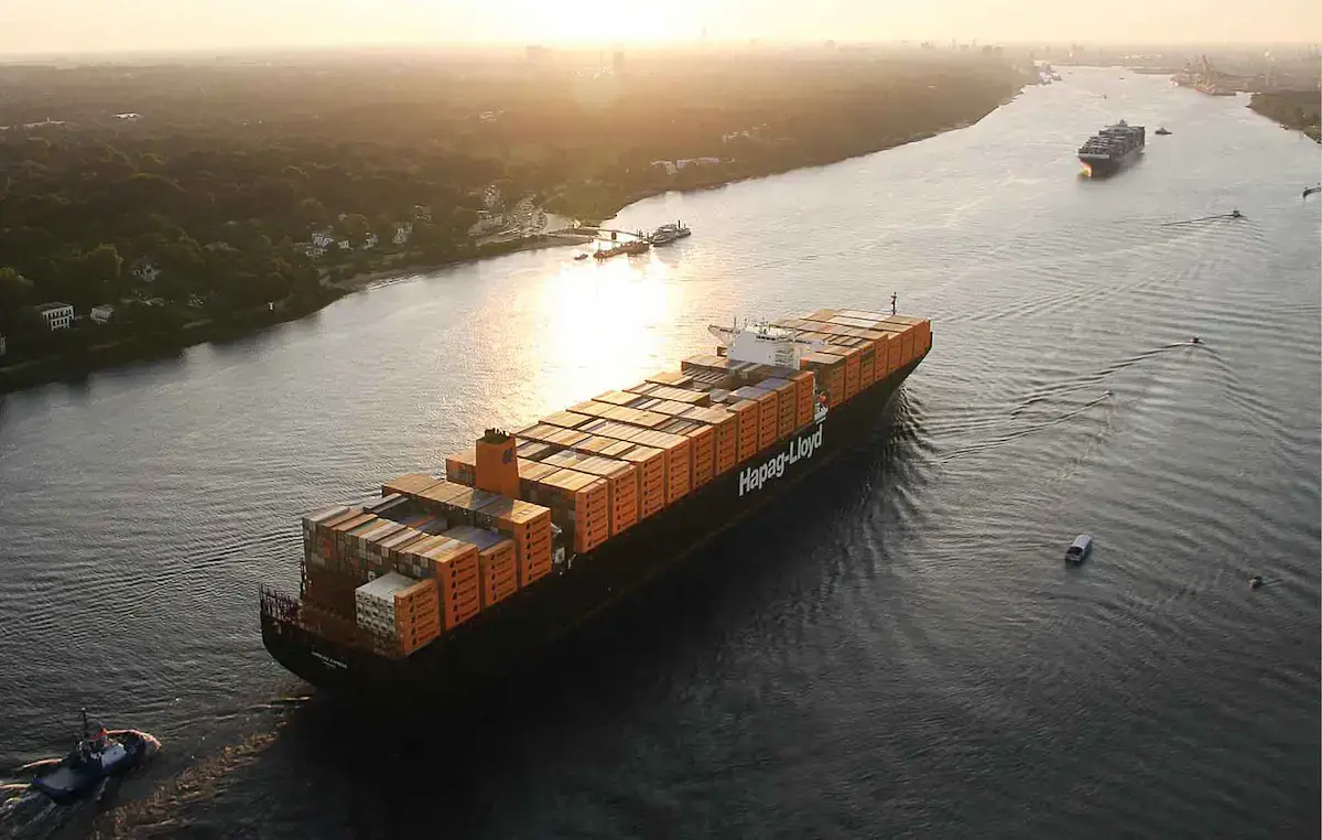 Hapag Lloyd-Hamburg Express     