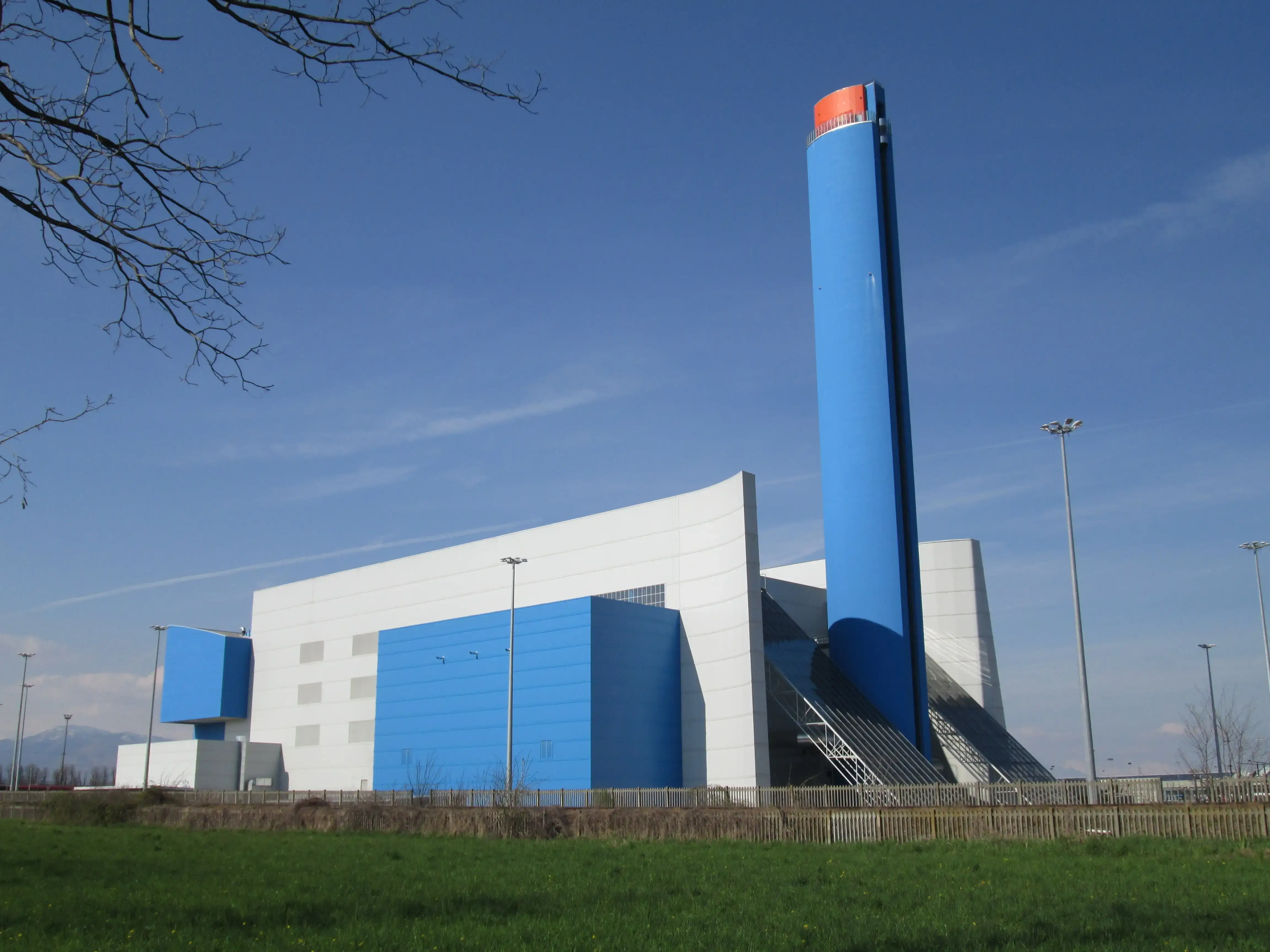 Installation Waste-to-Energy à Turin avec système de traitement des fumées et contrôle des émissions industrielles