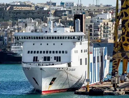 GNV Sealand Schiff mit maritimer Abgasreinigungsanlage von LA