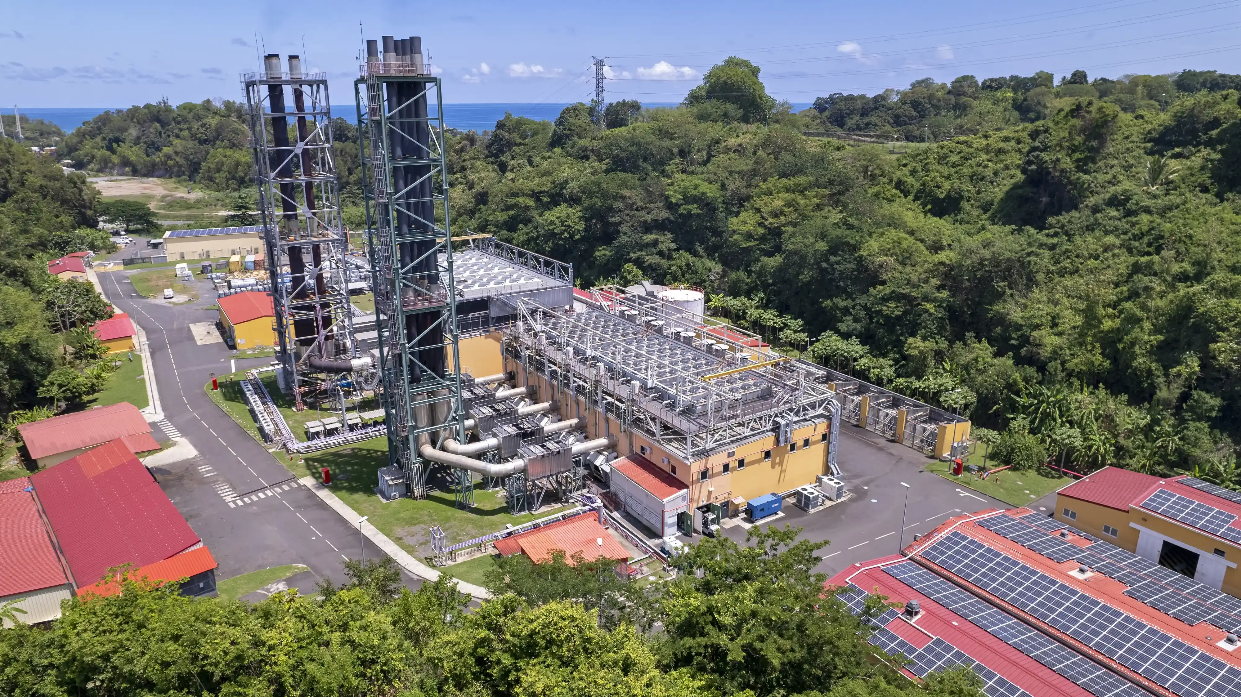 Système de traitement des émissions installé sur la centrale EDM à Mayotte réalisé par LAB